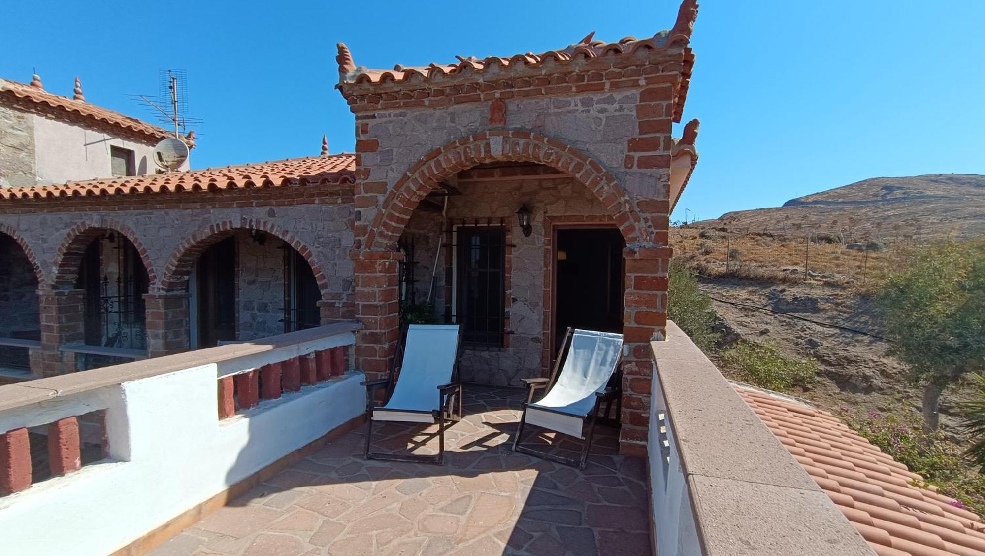 Lesvos Tower House Komninos Sígrion 외부 사진